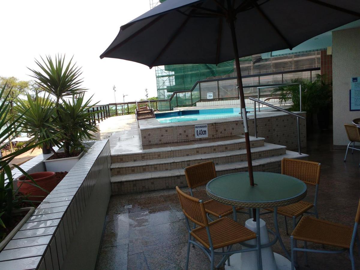 Hotel Apt. Em Na Av. Beira Mar Em 4*