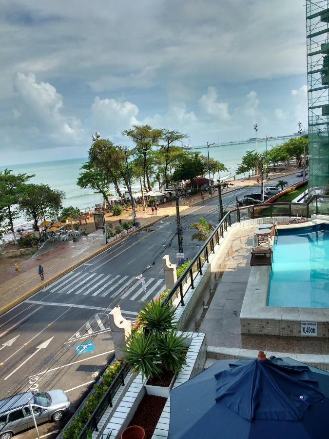 Apt. Em Na Av. Beira Mar Em